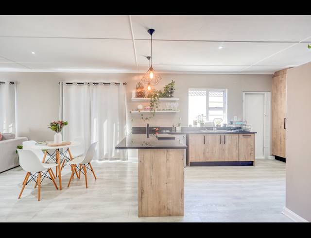 3 BEDROOM TOWNHOUSE FOR SALE IN BEACON BAY